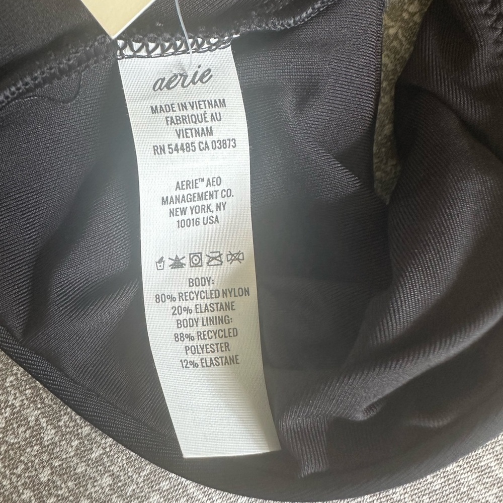 Aerie Bikini Top‎ Size Large Ruffled straps size Large black - Picture 4 of 13